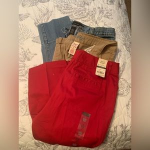 CAPRIS.  3 pair. Size 8